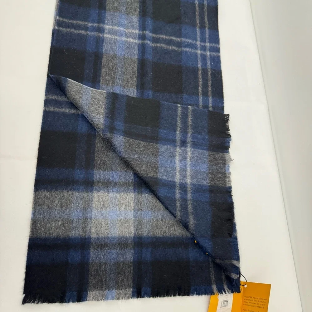 NWT HICKEY FREEMAN New York Plaid 100% Cashmere Fringed Scarf 74